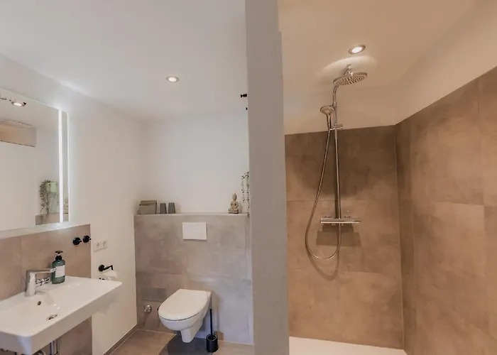 Mainterrasse Boardinghouse Am Fluss Klimatisierte Mit 80qm Terrasse Διαμέρισμα Miltenberg