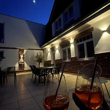Mainterrasse Boardinghouse Am Fluss Klimatisierte Mit 80qm Terrasse