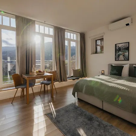 Mainterrasse Boardinghouse Am Fluss Klimatisierte Mit 80qm Terrasse * Miltenberg