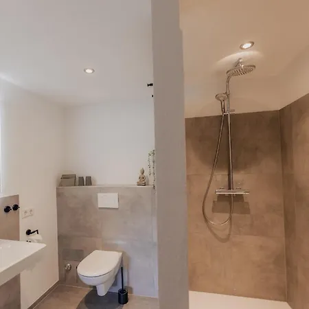 Mainterrasse Boardinghouse Am Fluss Klimatisierte Mit 80qm Terrasse Appartement Miltenberg