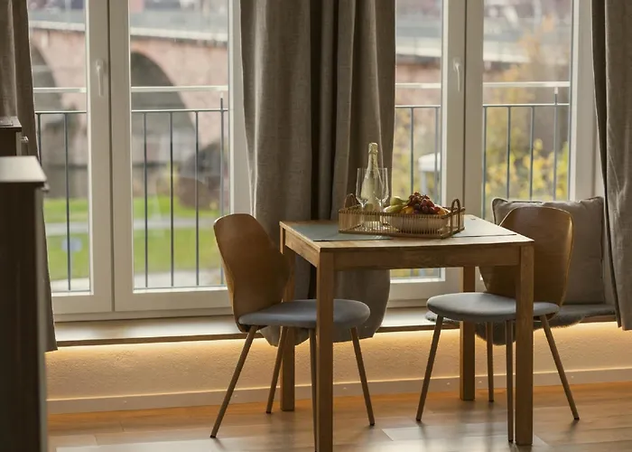 Apartment Mainterrasse Boardinghouse Am Fluss Klimatisierte Mit 80qm Terrasse Miltenberg